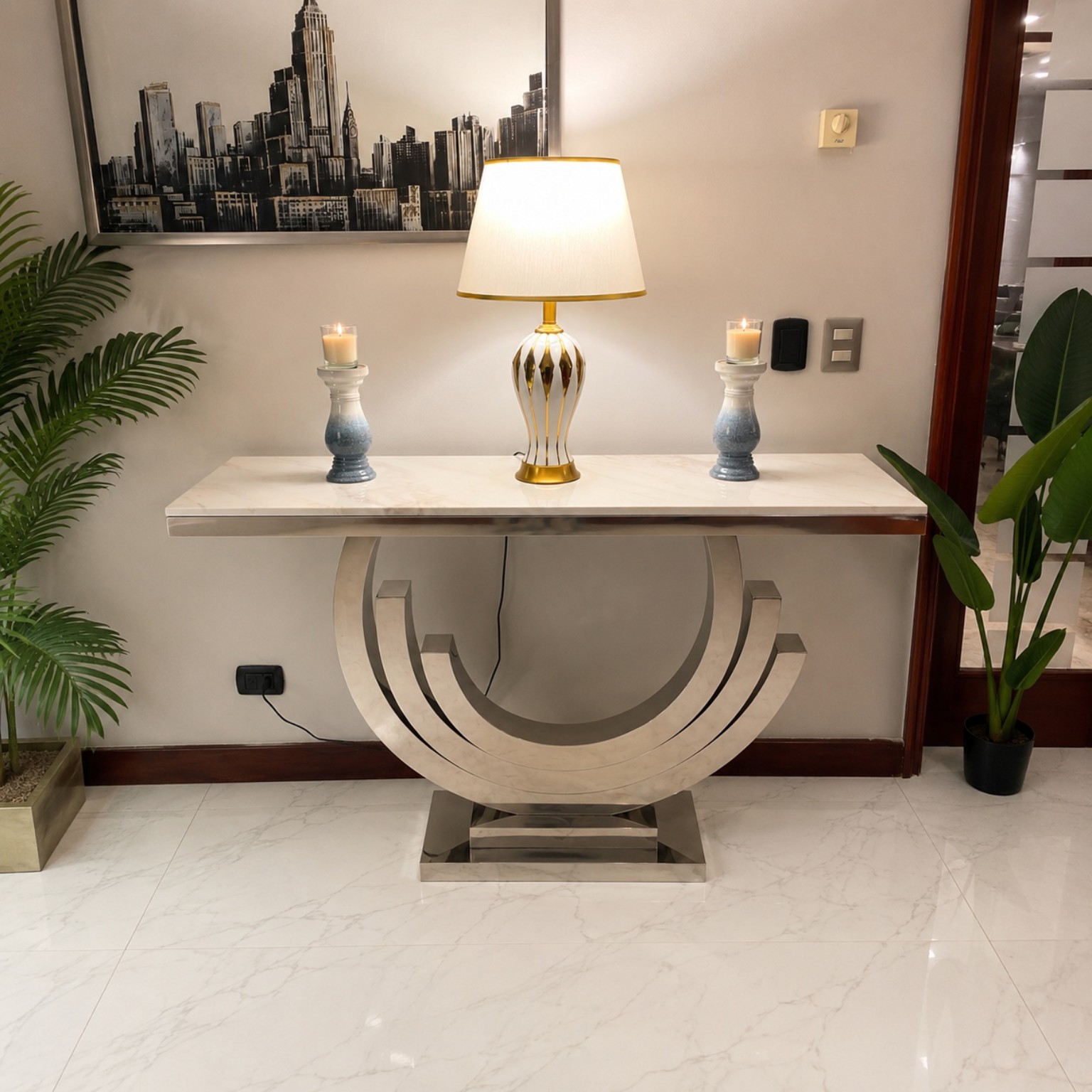 Muebles de Diseño en Chile 46 Arrimo plateado con cubierta de mármol blanco